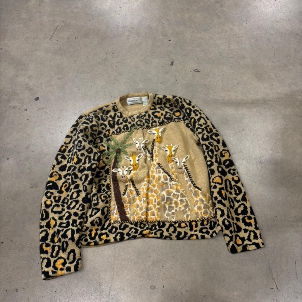 Vintage Bellepointe Giraffe Embroidered Cardigan Sweater Leopard Print Tan L